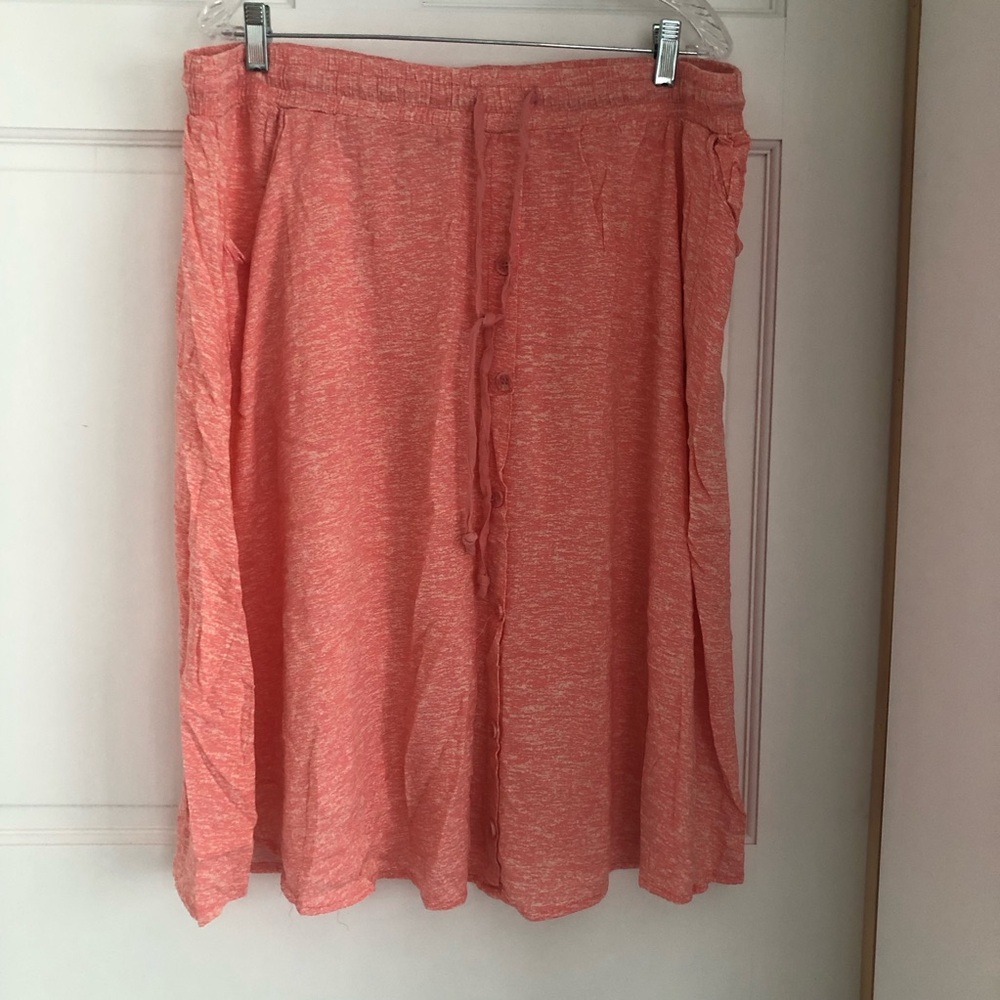 ❤️ CLOSET CLEAR OUT!! 🎉 LulaRoe Button Front Salmon Color Skirt